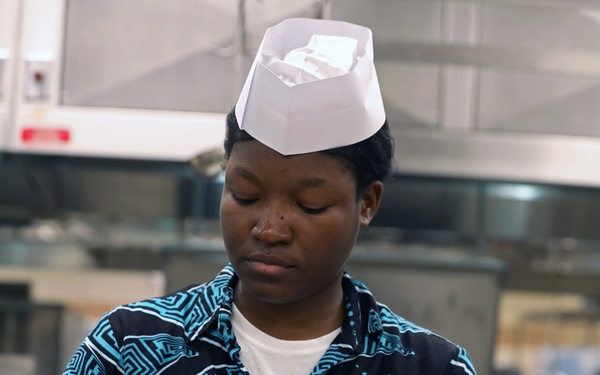 25th Infantry Division Hosts &quot;Best Mess&quot; Thanksgiving Competition