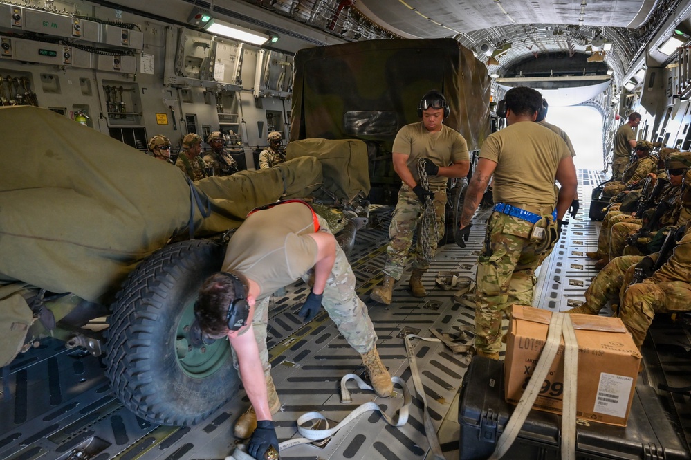 Air Force completes airbridge during JPMRC