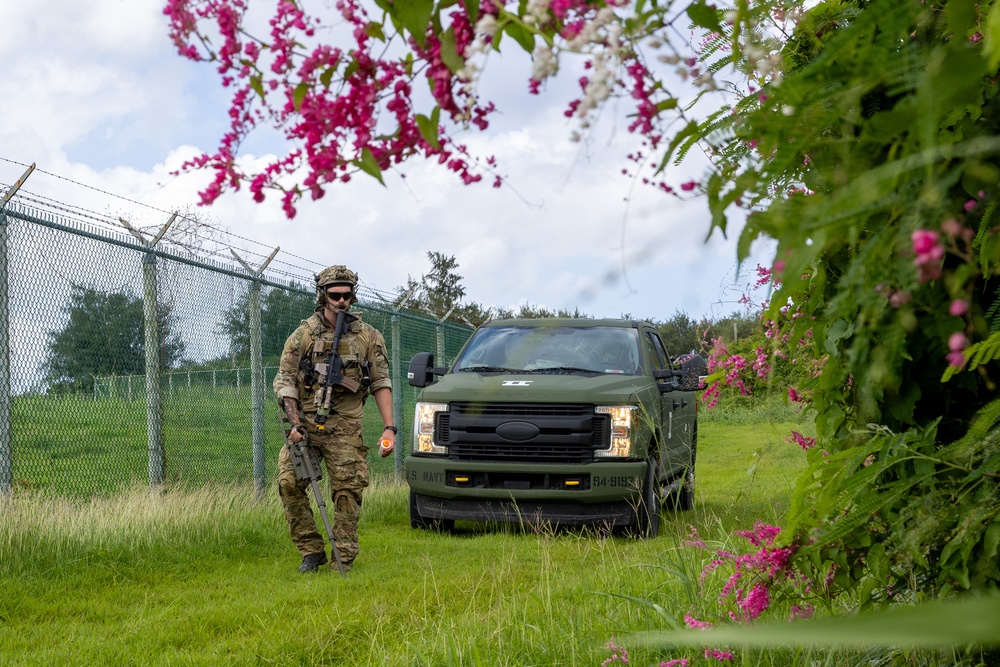EODMU 5 Conducts Vehicle Mine Strike Drill