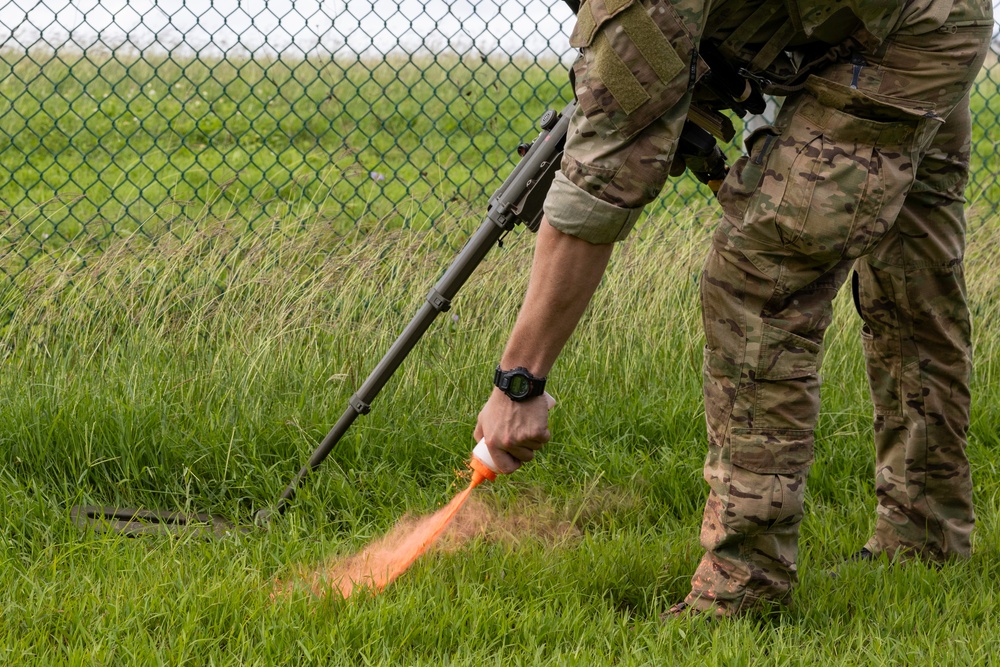 EODMU 5 Conducts Vehicle Mine Strike Drill