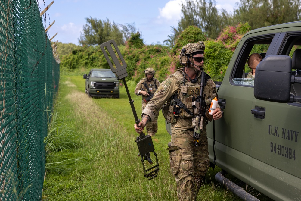 EODMU 5 Conducts Vehicle Mine Strike Drill