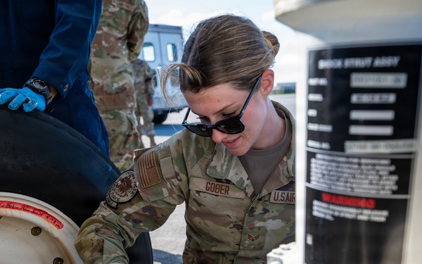 Leadership learns from the line: 909th AMU showcases excellence