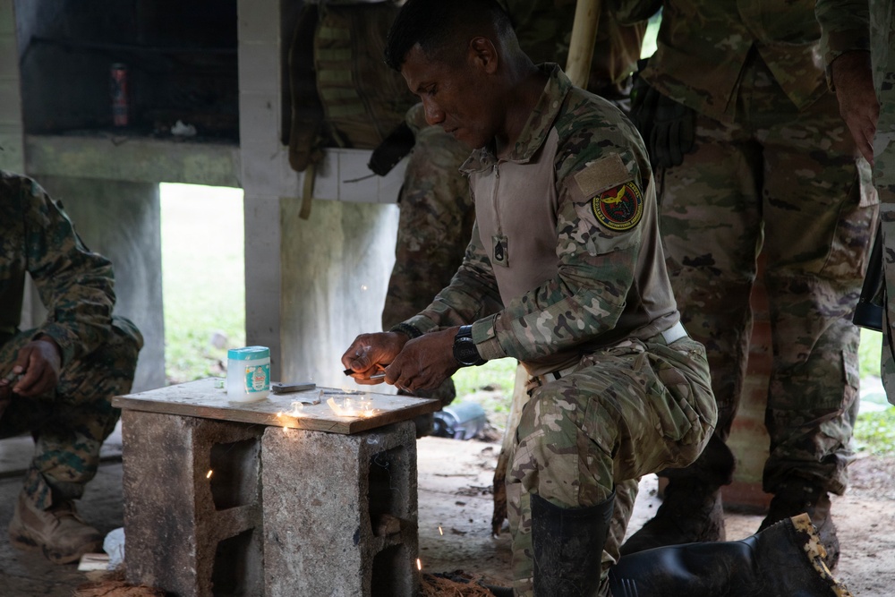 Combined Jungle Operations Training Course 26-2: Day 3