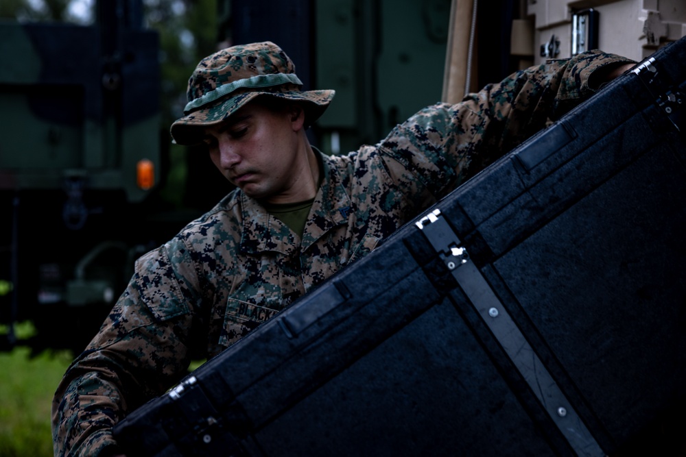 3d Intelligence Battalion conducts meteorological and oceanographic sensor field training at Kin Blue