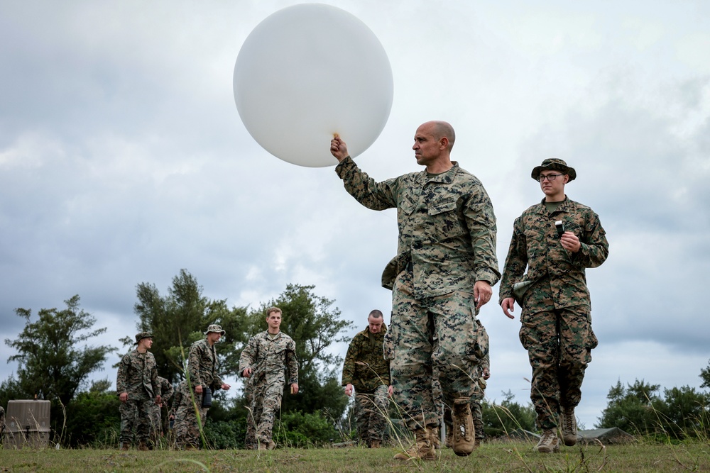3d Intelligence Battalion conducts meteorological and oceanographic sensor field training at Kin Blue