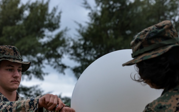 3d Intelligence Battalion conducts meteorological and oceanographic sensor field training at Kin Blue