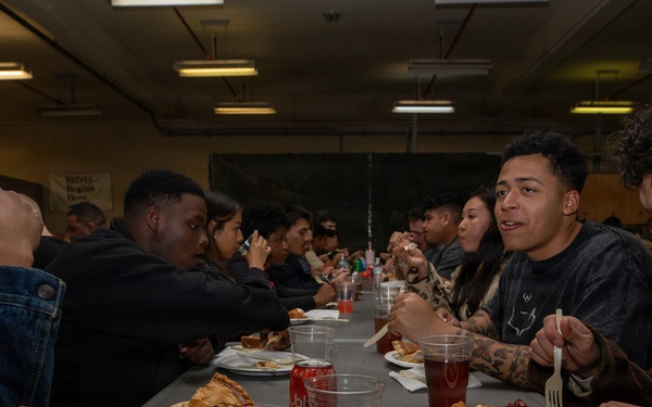 3rd MLG Communications Company Holds Thanksgiving Holiday Party