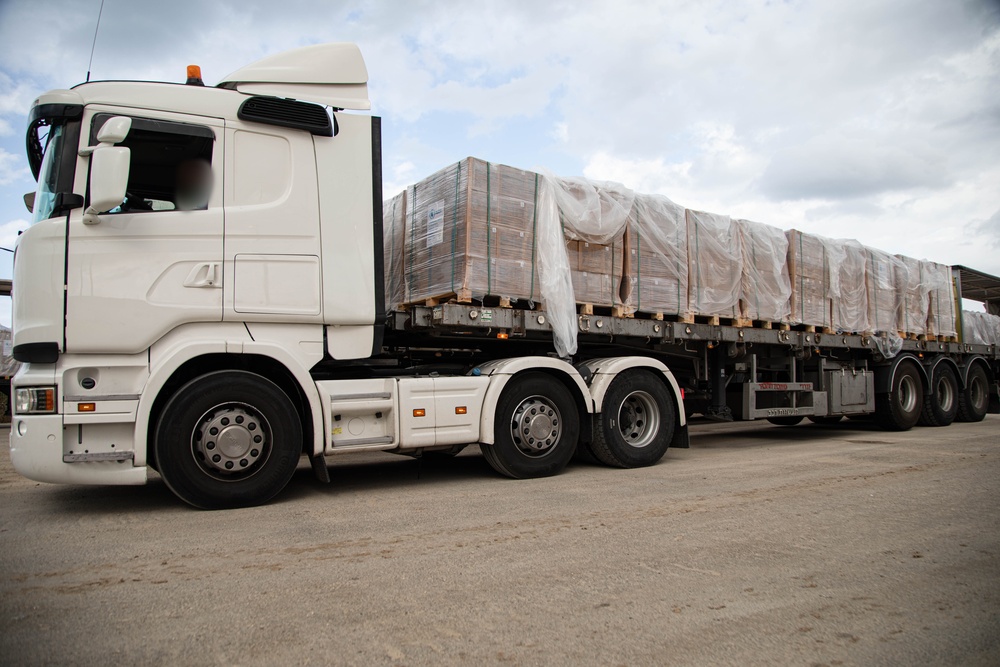 Humanitarian Aid at the Zikim Crossing