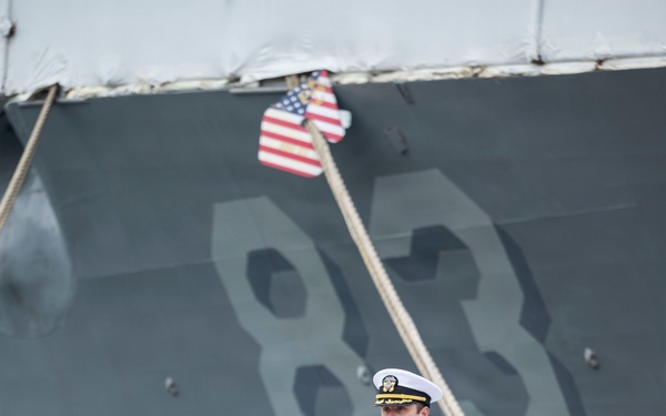 USS Howard (DDG 83) Change of Command Ceremony