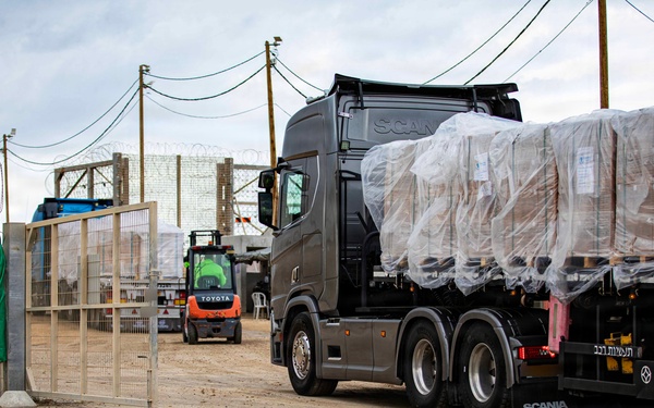 Humanitarian at at the Zikim Crossing