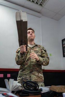 173rd Airborne Paratroopers Learn to “Bust” Drone Threats in C-UAS Class [Image 1 of 17]