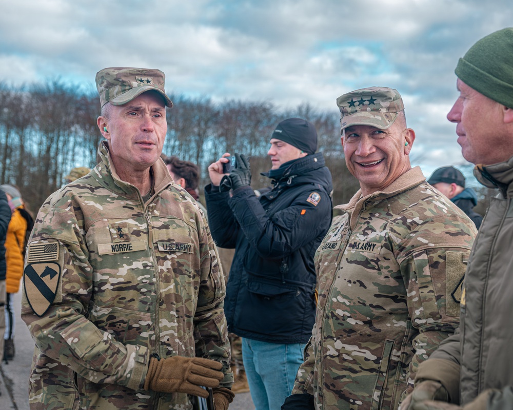 Distinguished Guests visit 52D air defenders during FlyTrap 4.5 DV Day