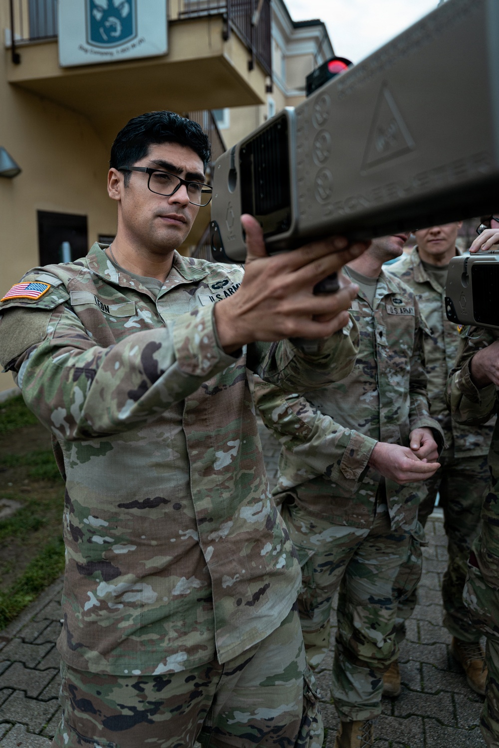 173rd Airborne Paratroopers Learn to “Bust” Drone Threats in C-UAS Class