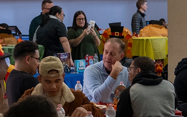 Leaders Onboard NSA Naples Enjoy Thanksgiving with Single Sailors