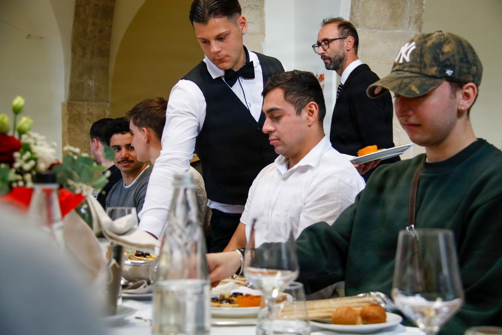 Mineo Hospitality School hosts Thanksgiving for service members