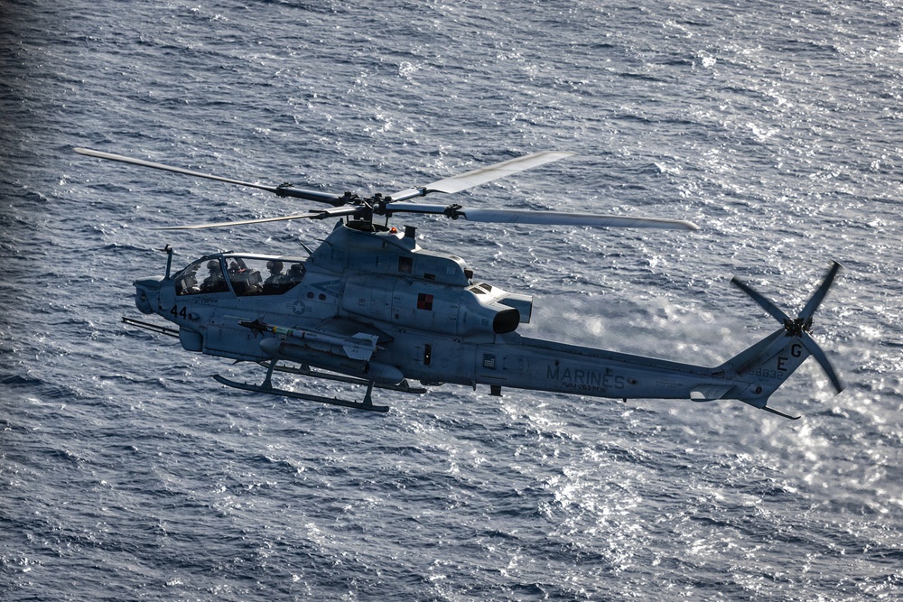 22nd MEU(SOC) | USS Fort Lauderdale VMM-263 Conducts an AIM-9 Sidewinder Missile Shoot Exercise