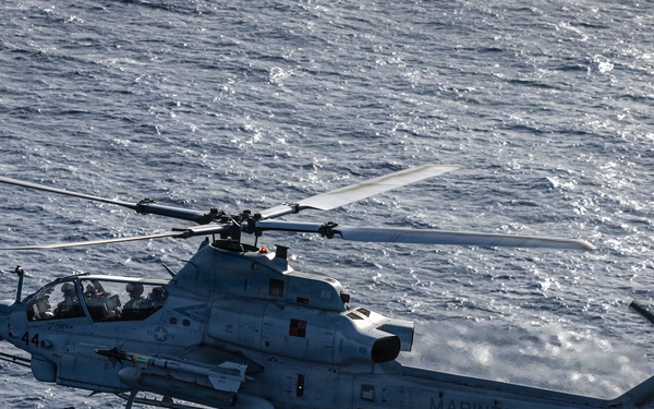 22nd MEU(SOC) | USS Fort Lauderdale VMM-263 Conducts an AIM-9 Sidewinder Missile Shoot Exercise