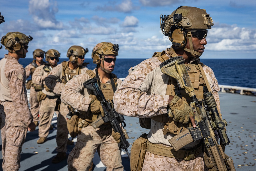 22nd MEU(SOC) | USS Fort Lauderdale India Company Conducts a Deck Shoot