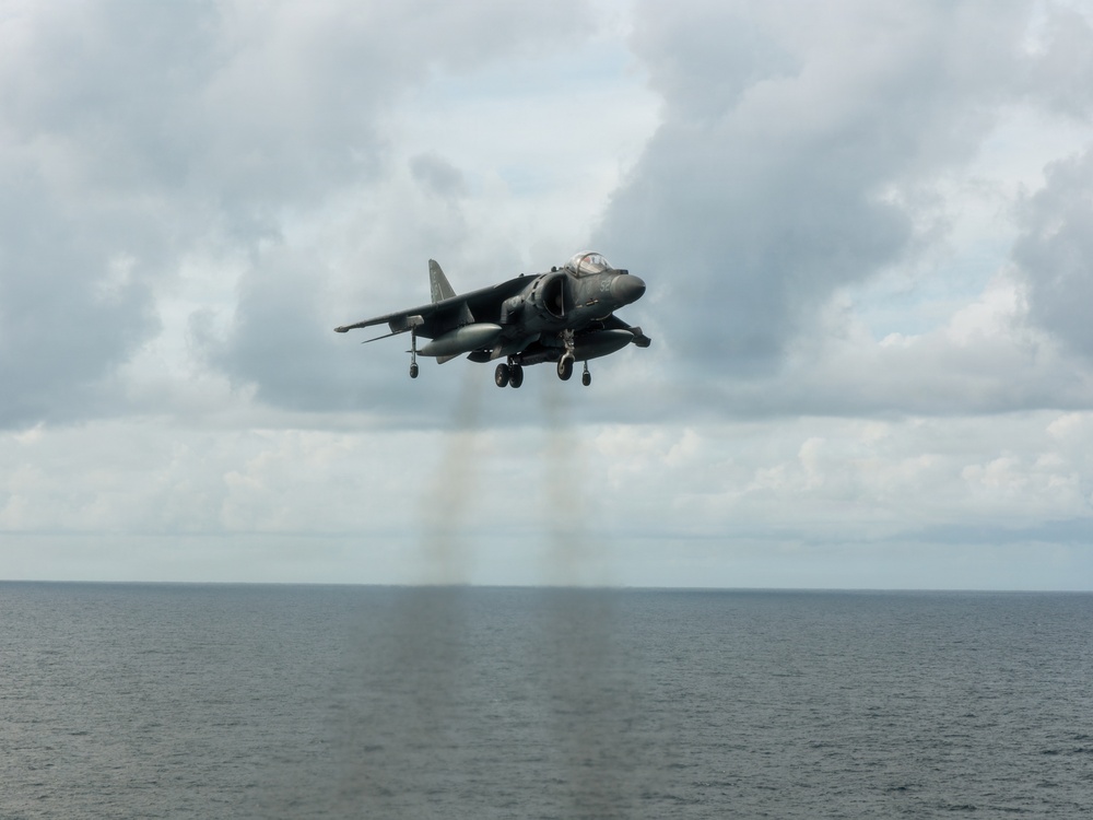 22nd MEU(SOC) | Harrier Flight Operations Aboard the USS Iwo Jima