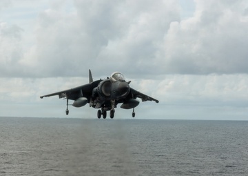 22nd MEU(SOC) | Harrier Flight Operations Aboard the USS Iwo Jima
