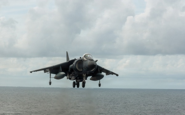 22nd MEU(SOC) | Harrier Flight Operations Aboard the USS Iwo Jima