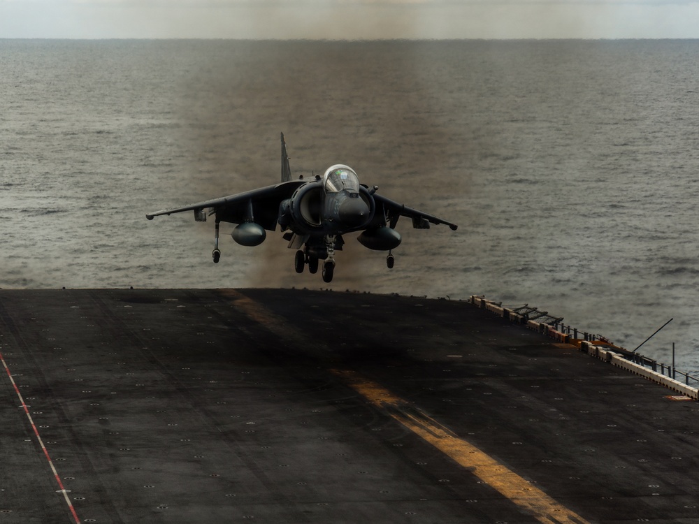 22nd MEU(SOC) | Harrier Flight Operations Aboard the USS Iwo Jima