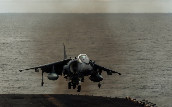 22nd MEU(SOC) | Harrier Flight Operations Aboard the USS Iwo Jima