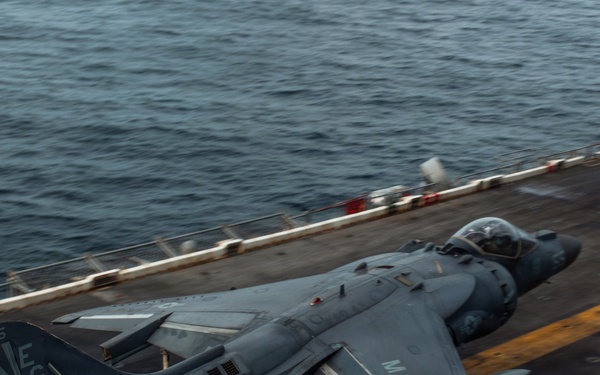 22nd MEU(SOC) | Harrier Flight Operations Aboard the USS Iwo Jima