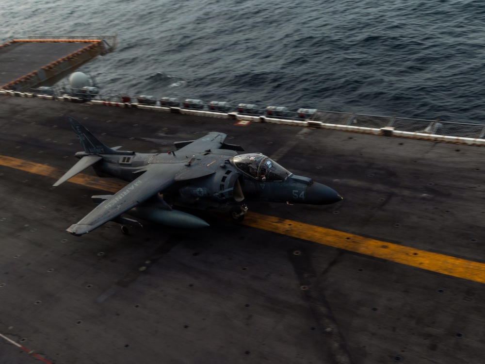 22nd MEU(SOC) | Harrier Flight Operations Aboard the USS Iwo Jima