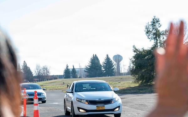 Airmen receive holiday meal kits thanks to generous donor
