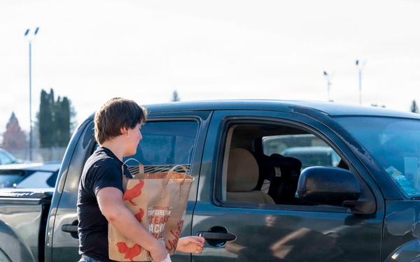 Airmen receive holiday meal kits thanks to generous donor