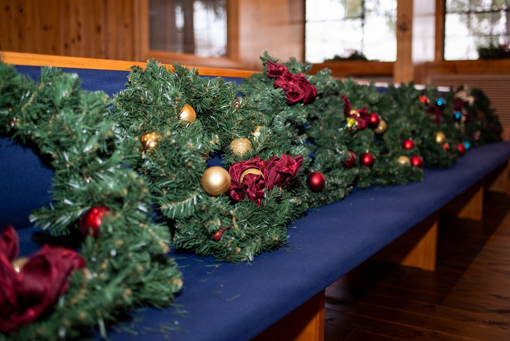 NAF Atsugi Chapel Decorates the Chapel