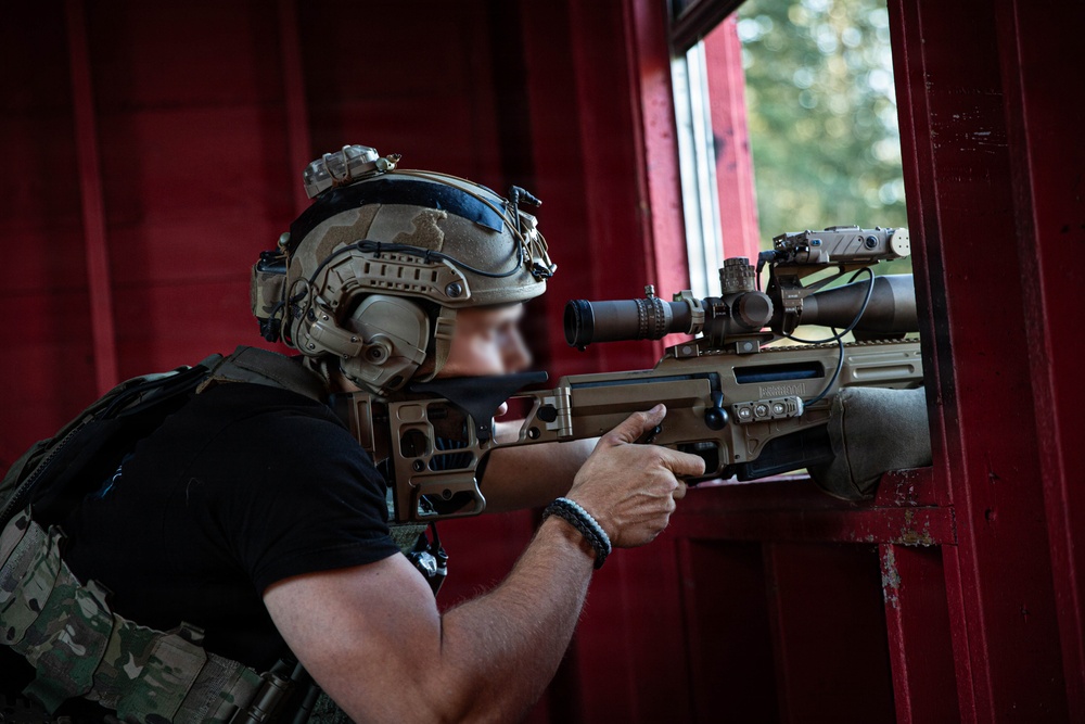 Green Berets compete to be Menton Week 2025's Best Sniper