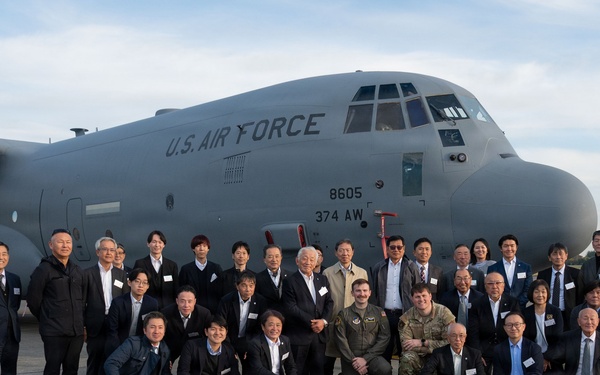 JAAGA visits 5th Air Force