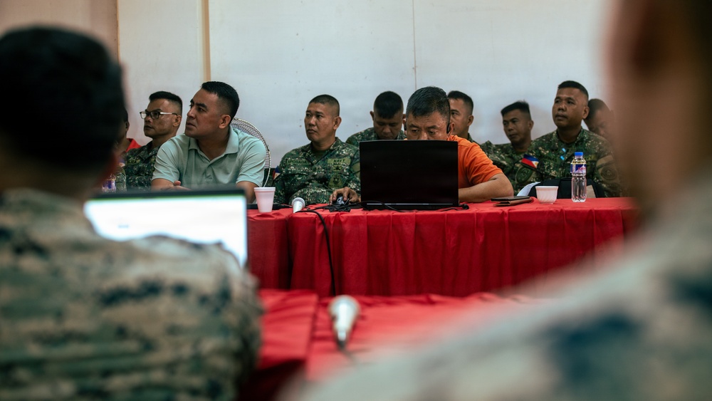 MRF-SEA Marines conduct Staff Exercise with Philippine Marines