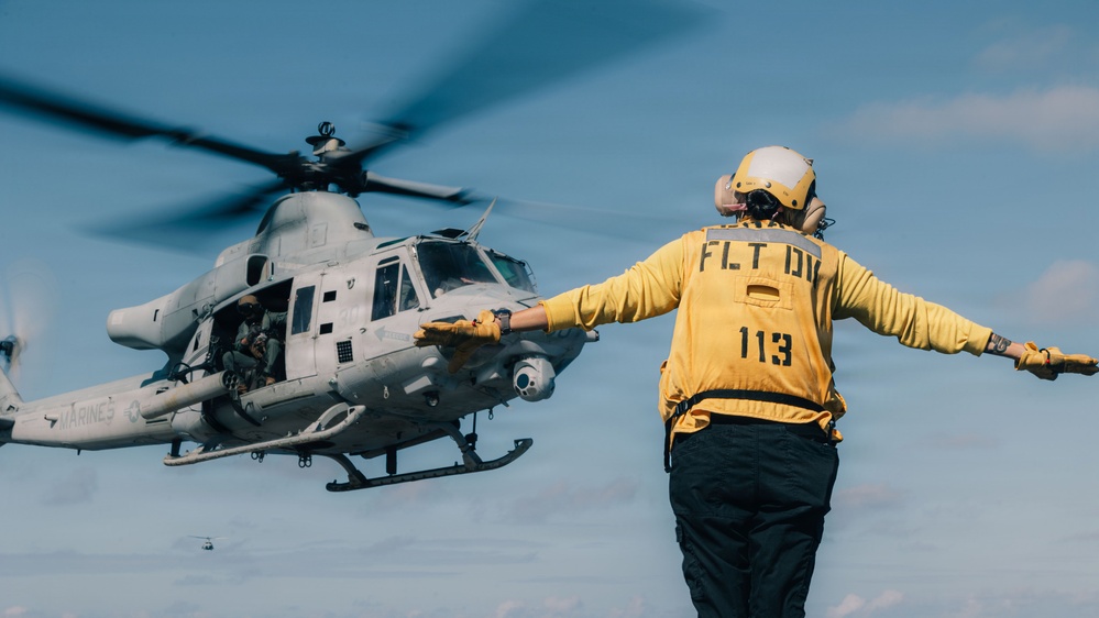 31st MEU | VMM 265 conducts flight operations aboard USS Tripoli