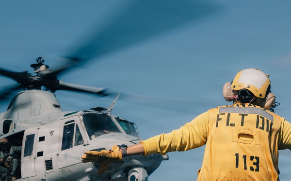 31st MEU | VMM 265 conducts flight operations aboard USS Tripoli