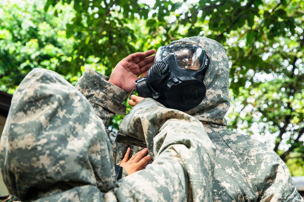 MRF-SEA Marines, Philippine Marines Conduct CBRN Subject matter expert exchange