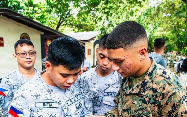 MRF-SEA Marines, Philippine Marines Conduct CBRN Subject matter expert exchange