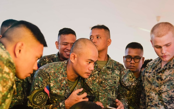 MRF-SEA Marines, Philippine Marines Conduct Communications Training