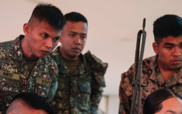 MRF-SEA Marines, Philippine Marines Conduct Communications Training