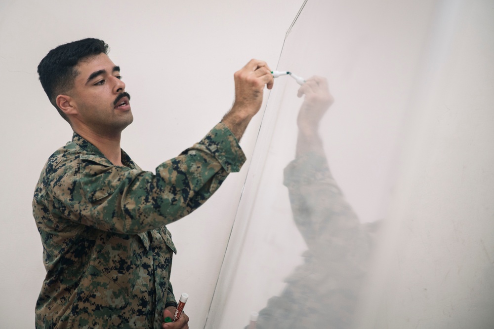 MRF-SEA Marines, Philippine Marines conduct Intelligence Subject Matter Expert Exchange