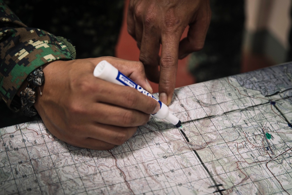 MRF-SEA Marines, Philippine Marines conduct Intelligence Subject Matter Expert Exchange