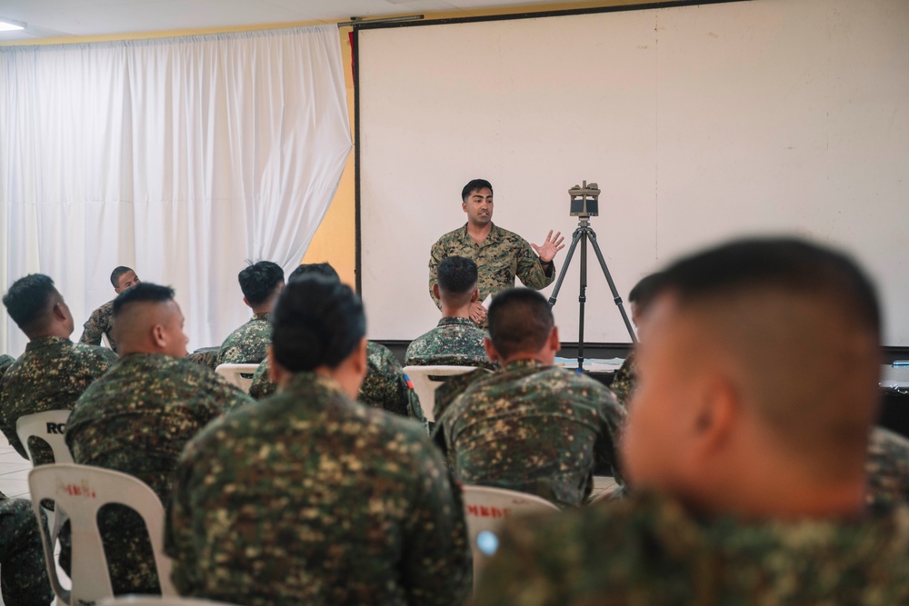 MRF-SEA Intelligence Marines Showcase Autonomous Underwater Vehicles to Philippine Marines