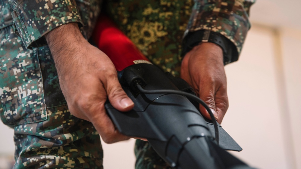 MRF-SEA Intelligence Marines Showcase Autonomous Underwater Vehicles to Philippine Marines
