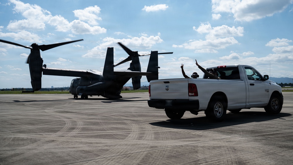 374 LRS conducts Yokota’s first successful CV-22 hot-pit refuel
