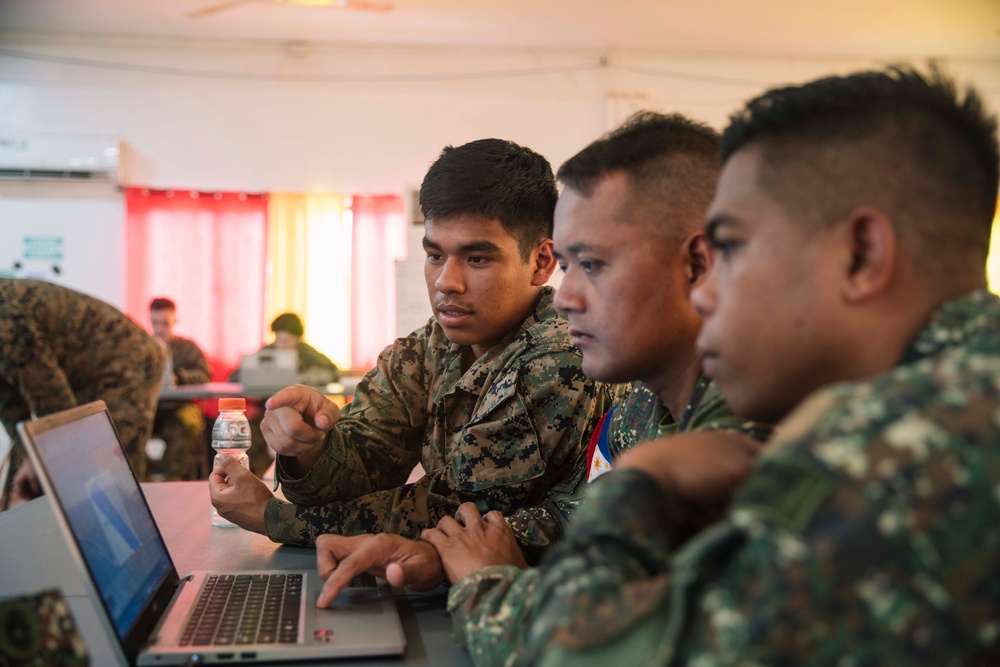 MASA 25: 1st ANGLICO Marines, Philippine Marines Train on Tactical Awareness Kits