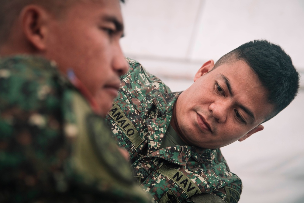 MASA 25: MRF-SEA Marines, Philippine Marines Conduct Combat Lifesaver Course Exchange
