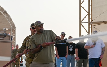 USO Holiday Tour performers visit service members