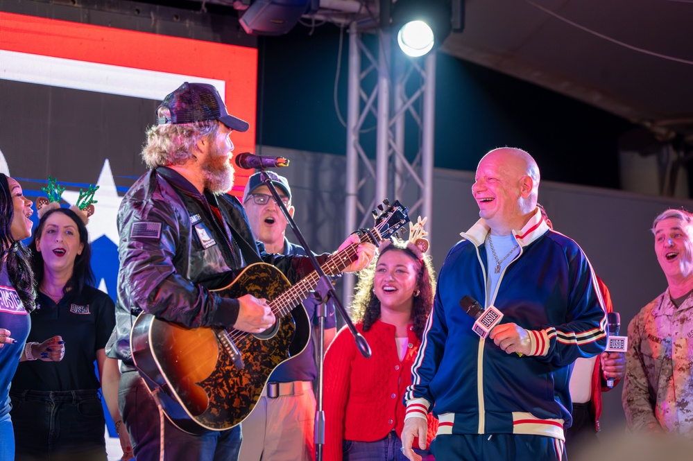 USO Holiday Tour brings morale to deployed members
